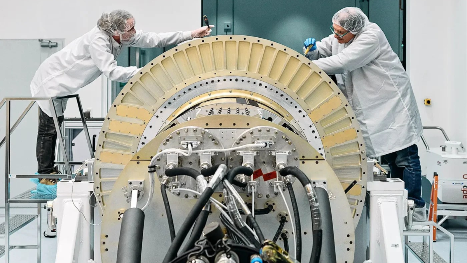 10 прорывных разработок 2025 года по версии MIT Technology Review - 1